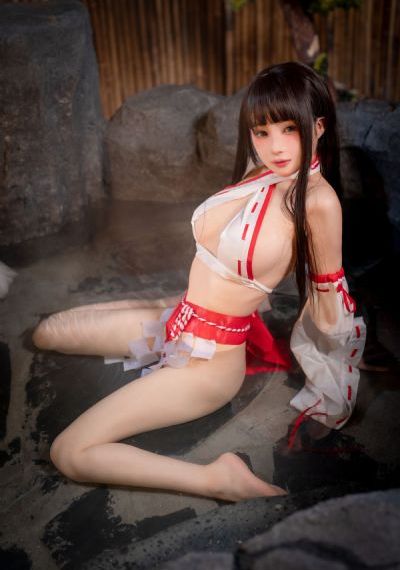 迷人的小蜜桃