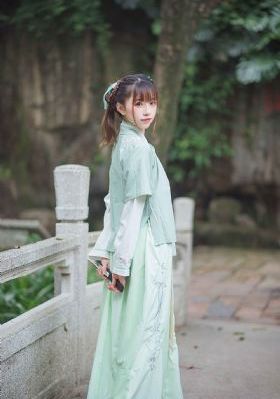 巴黎烟云