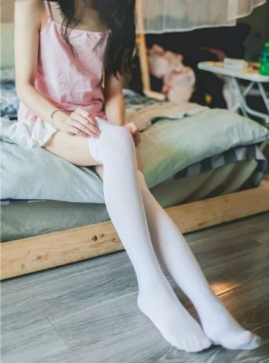 《他在逆光中告白》电视剧免费