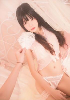 加油站的6个瑞士女孩