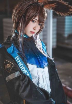 她来自北京